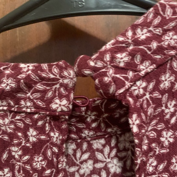 Top with flowy sleeves and halter top - Picture 4 of 5